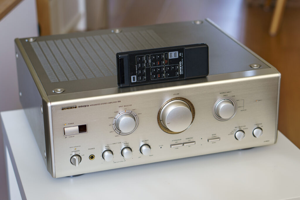 Onkyo Integra A-8850 po pełnej renowacji